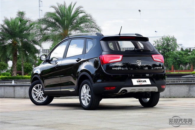 2015款 1.8L 手動舒適型