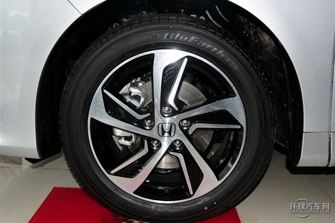 2015款 改款 2.4L 豪華版