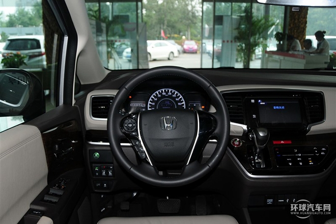 2015款 改款 2.4L 豪華版