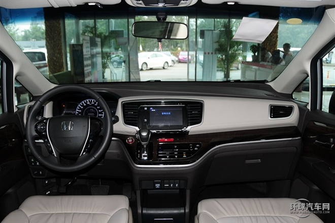 2015款 改款 2.4L 豪華版