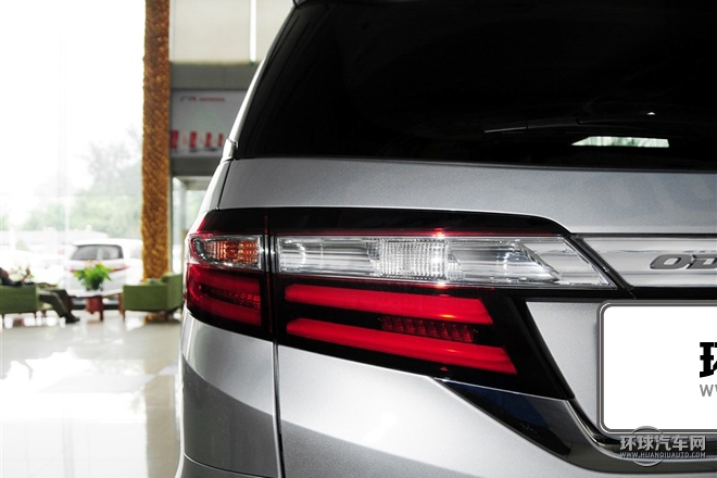 2015款 改款 2.4L 豪華版