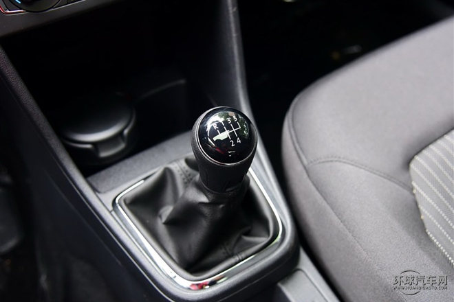 2015款 質(zhì)惠版 1.6L 手動舒適型