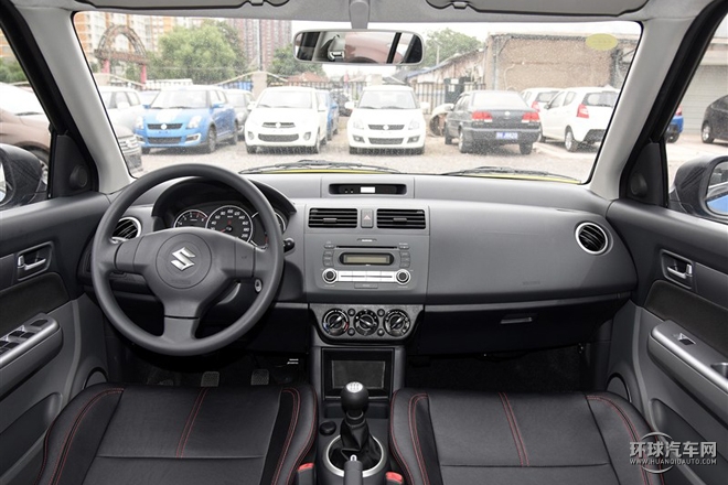 2015款 1.5L 自動限定版