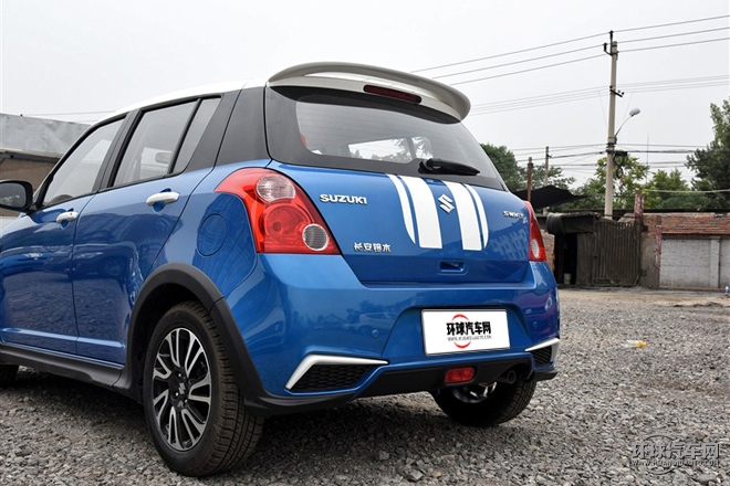 2015款 1.5L 自動(dòng)限定版