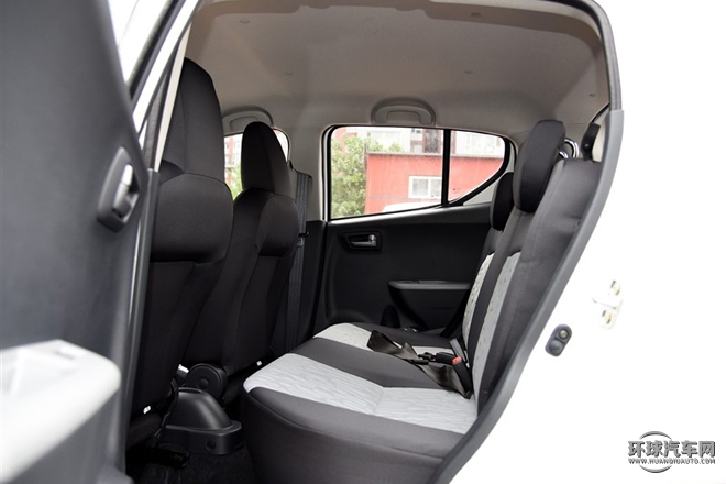 2015款 1.0L 手動限定型