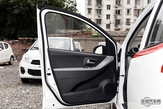 2015款 1.0L 自動(dòng)限定型