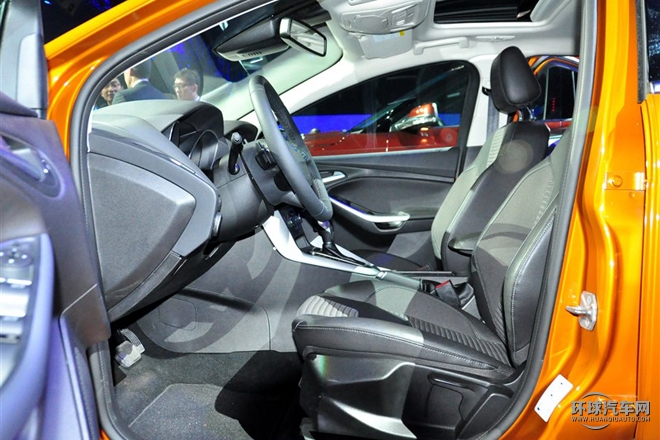 2015款 兩廂 1.5L GTDi 自動(dòng)運(yùn)動(dòng)型