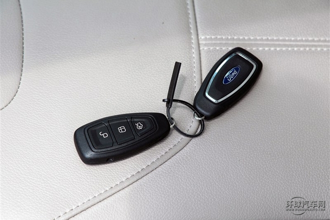 2015款 三廂 1.5L GTDi 自動旗艦型