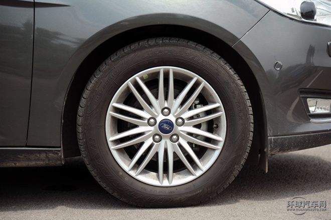 2015款 三廂 1.5L GTDi 自動旗艦型