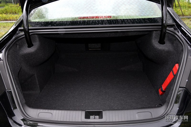 2015款 1.8T 典雅版