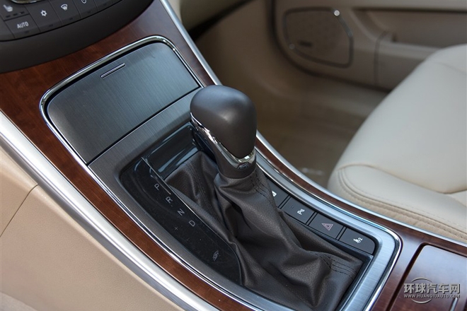 2015款 2.0T 旗艦版