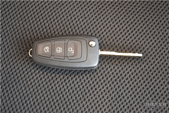 2015款 三廂 1.5L GTDi 自動旗艦型