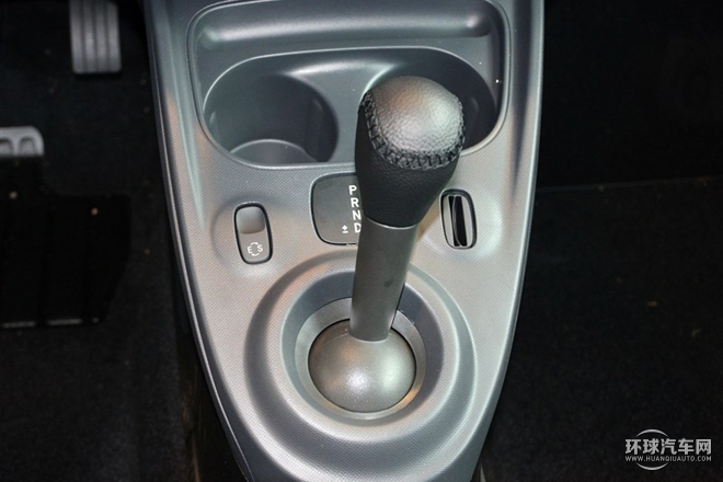 2015款 1.0L 靈動(dòng)版