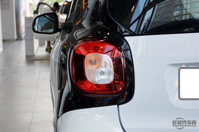 2015款 1.0L 靈動版