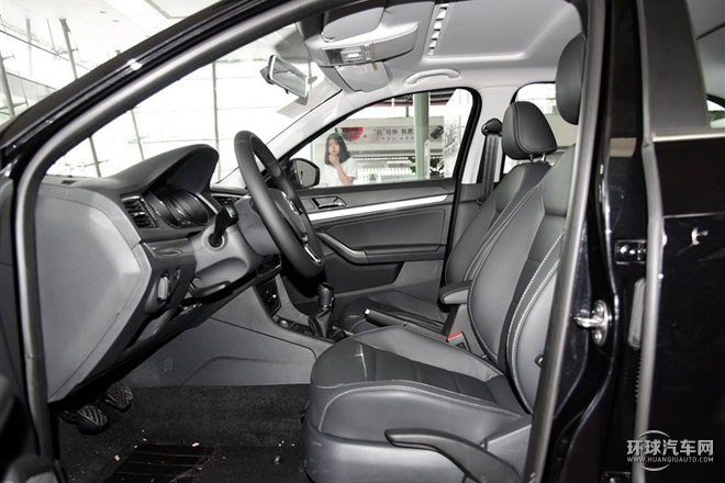 2015款 230TSI 手動豪華版