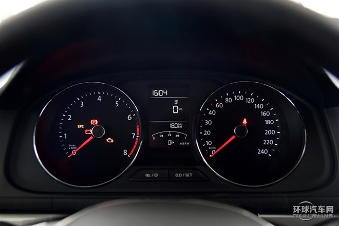 2015款 230TSI 手動(dòng)舒適版