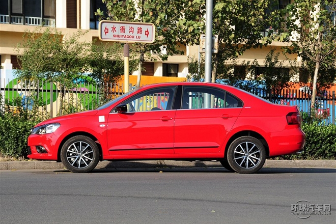2015款 質惠版 1.4TSI 自動運動型