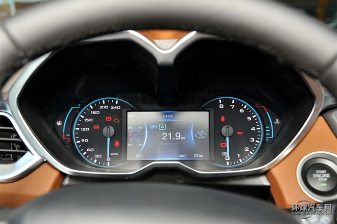 2015款 1.5T 手動豪華型