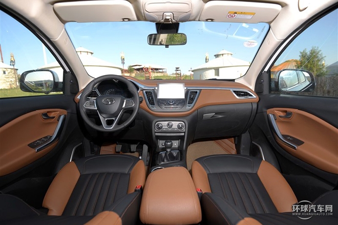 2015款 1.5T 手動尊貴型