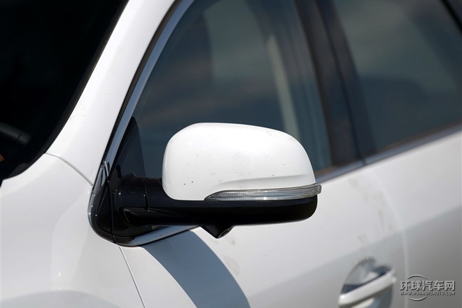 2015款 1.5T 手動尊貴型