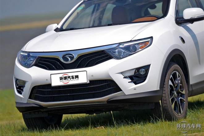 2015款 1.5T 手動尊貴型