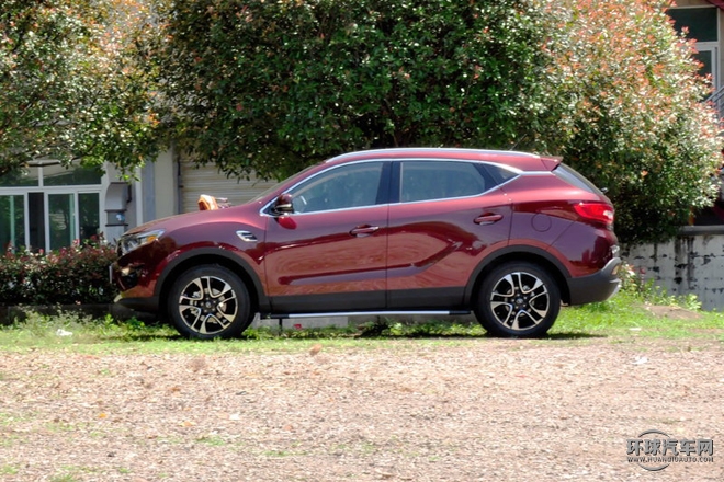 2015款 1.5T 自動豪華型