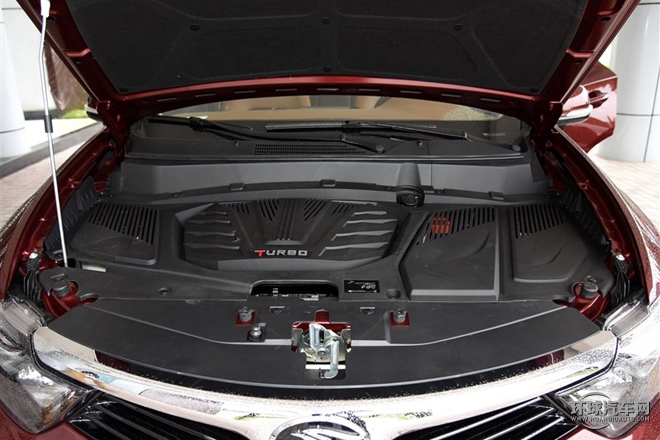 2015款 1.5T 自動尊貴型