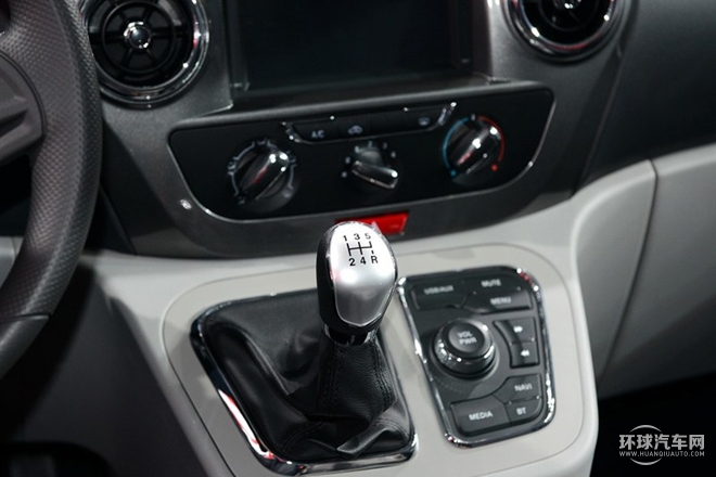 2015款 2.0L 豪華型