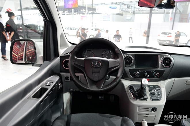 2015款 2.0L 豪華型