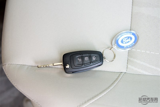 2015款 兩廂 1.6L 自動舒適型