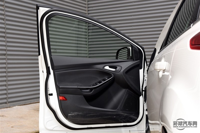 2015款 兩廂 1.6L 自動舒適型