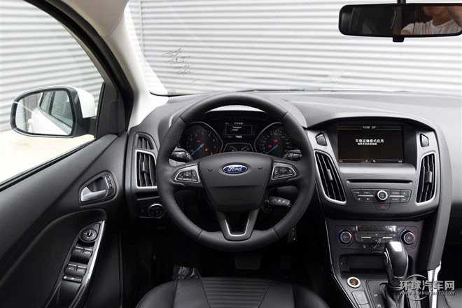 2015款 兩廂 1.6L 自動舒適型