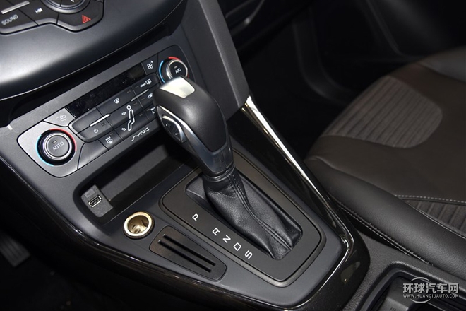 2015款 三廂 1.6L 自動(dòng)風(fēng)尚型