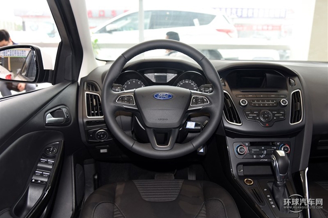 2015款 三廂 1.6L 自動風(fēng)尚型