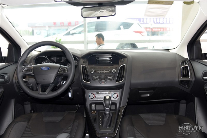 2015款 三廂 1.6L 自動風尚型