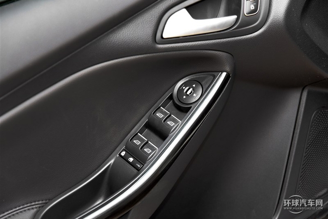 2015款 三廂 1.6L 自動舒適型