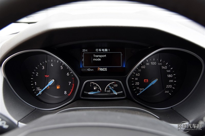 2015款 三廂 1.6L 自動舒適型