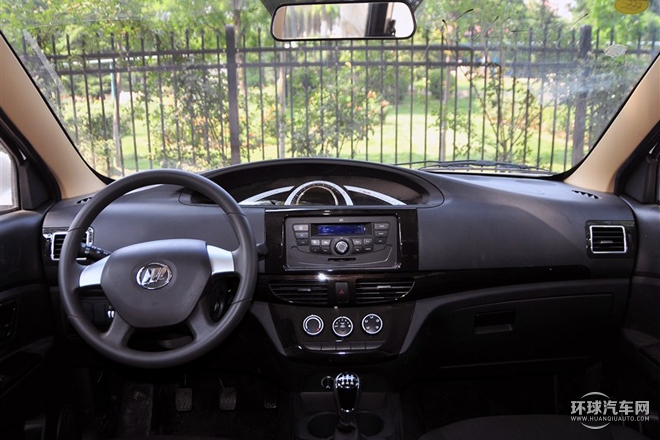 2015款 1.2L 紀念版 標準型