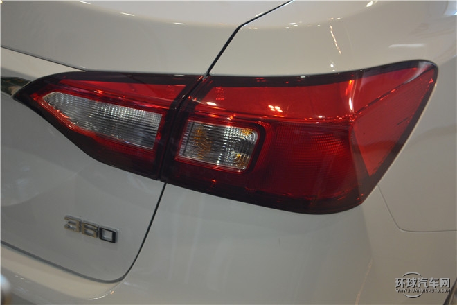 榮威360T 1.5T 自動(dòng)豪華版