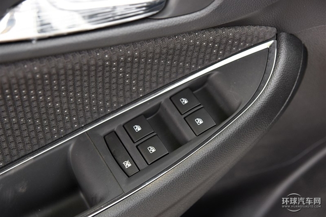 2016款 1.4T 自動兩驅豪華型