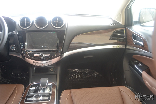 2015款 2.0T 四驅旗艦型