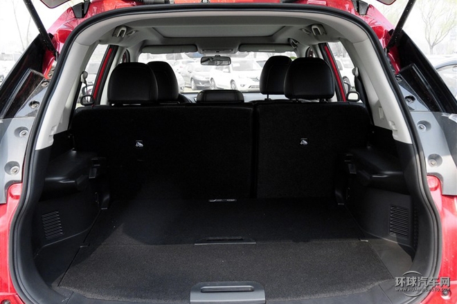 2015款 2.0L CVT舒適MAX版 2WD