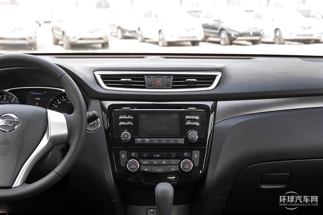 2015款 2.0L CVT舒適MAX版 2WD