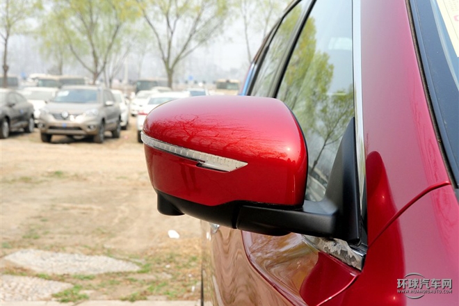 2015款 2.0L CVT舒適MAX版 2WD