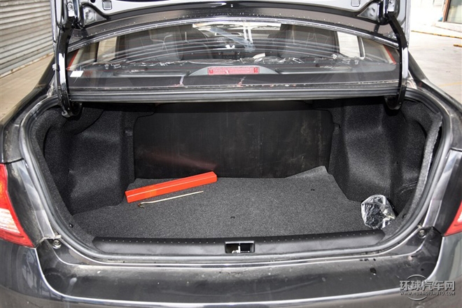 2015款 1.5L 自動進取型