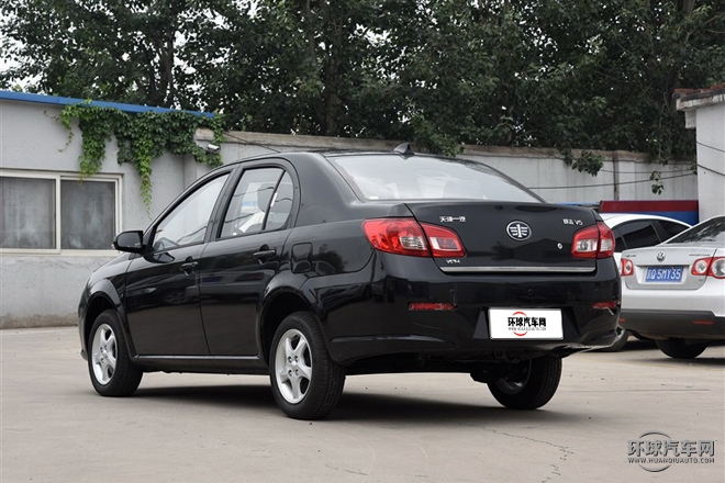 2015款 1.5L 自動進(jìn)取型