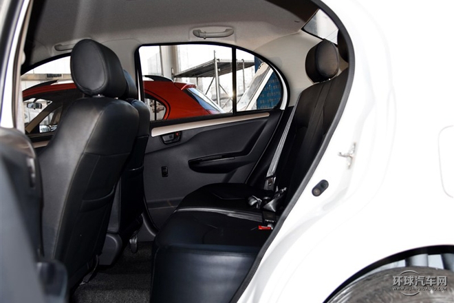 2015款 1.5L 自動標準型