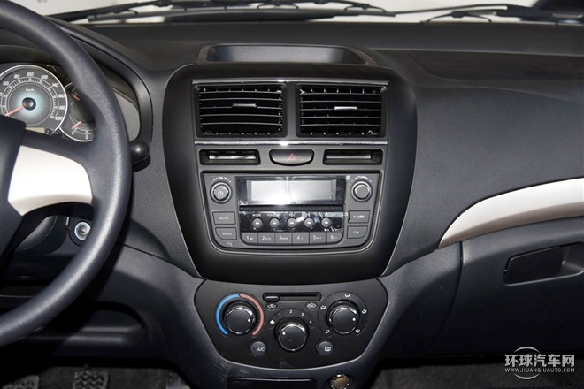 2015款 1.5L 自動(dòng)標(biāo)準(zhǔn)型