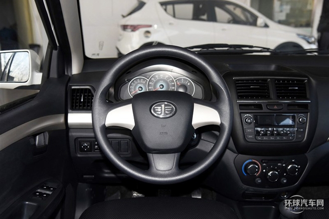 2015款 1.5L 自動標準型