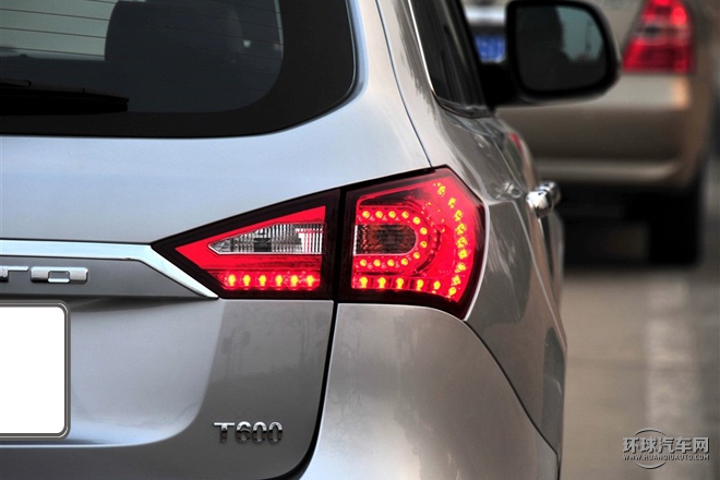 2015款 1.5T 手動豪華型